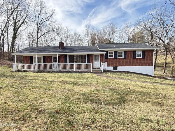 223 Poplar Hill Drive, Johnson City, TN 37604