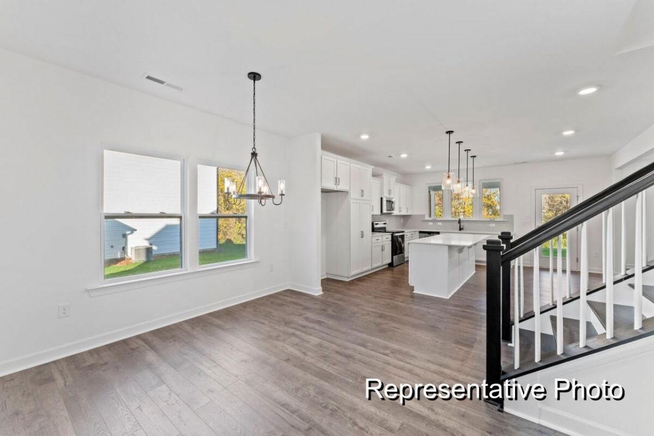 1007 Toland Drive Photo 6