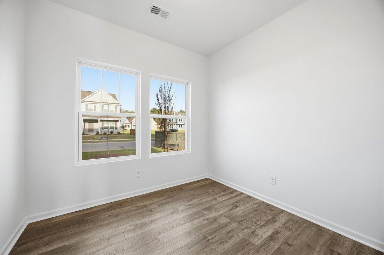 1007 Toland Drive Photo 9