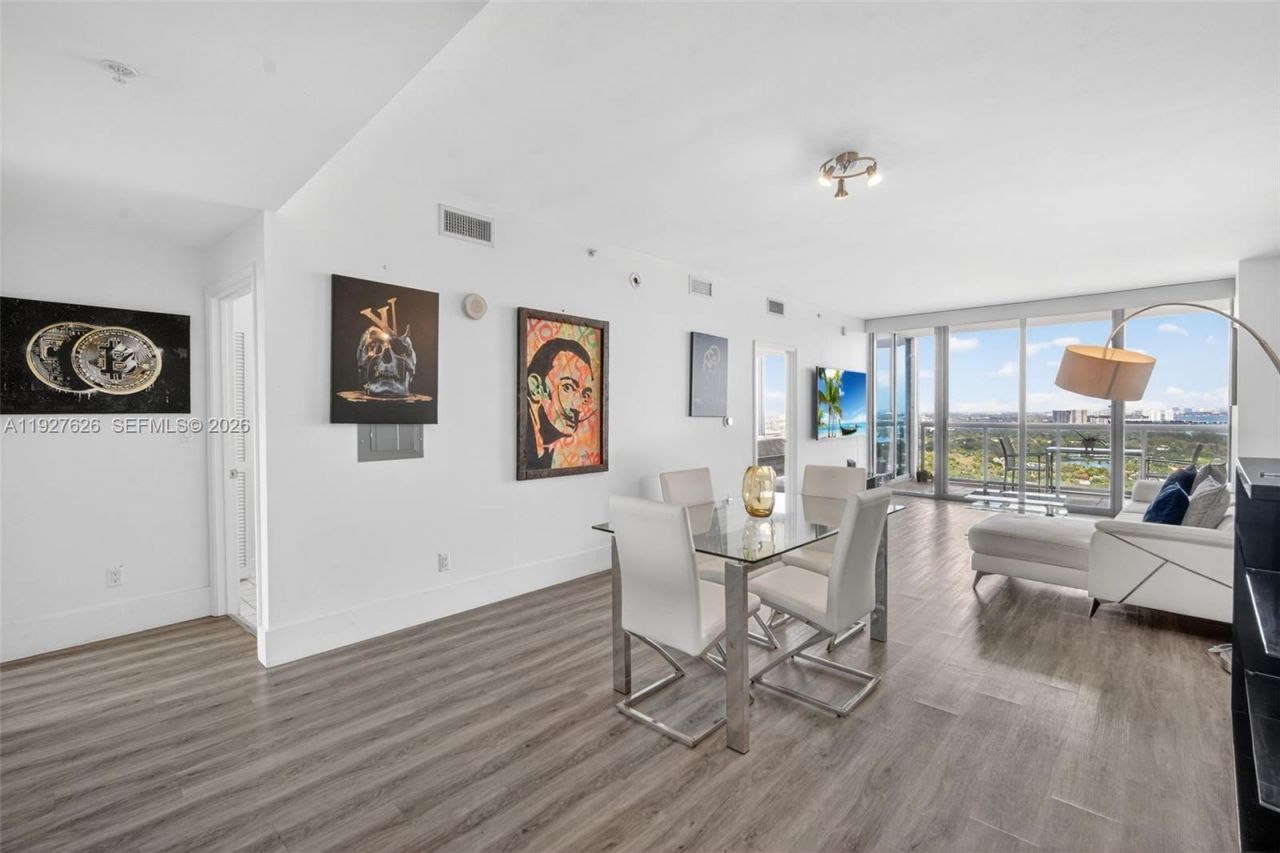 601 NE 36th St, Unit 2707, Miami, FL 33137 Photo