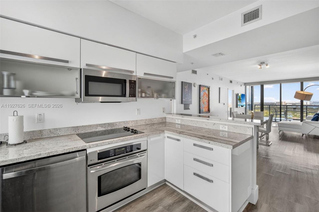 601 NE 36th St, Unit 2707, Miami, FL 33137 Photo