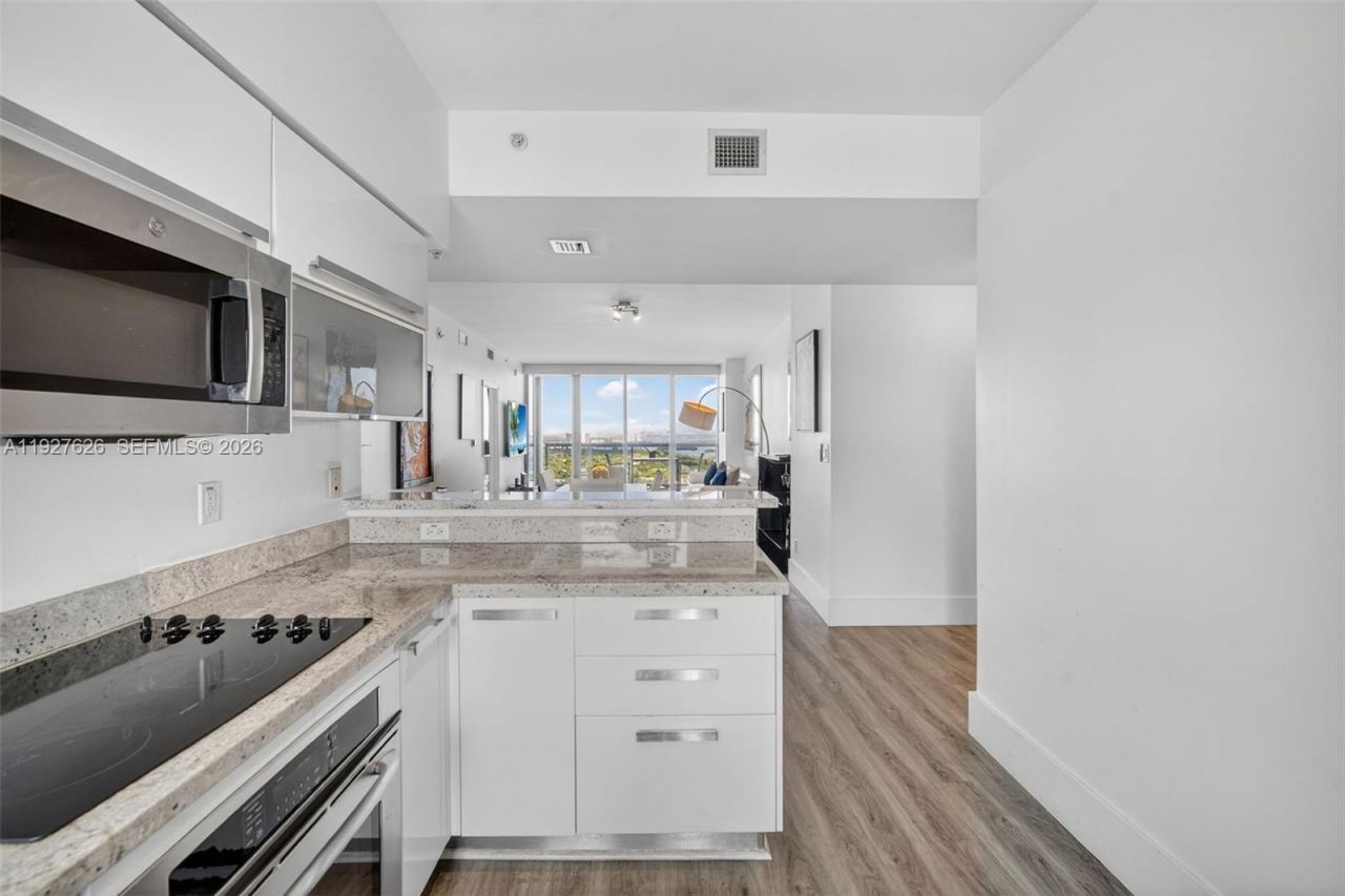 601 NE 36th St, Unit 2707, Miami, FL 33137 Photo