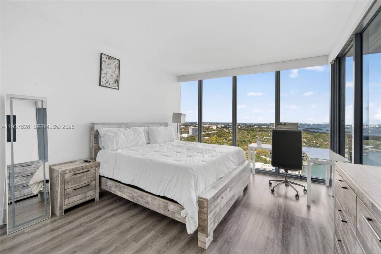 601 NE 36th St, Unit 2707, Miami, FL 33137 Photo