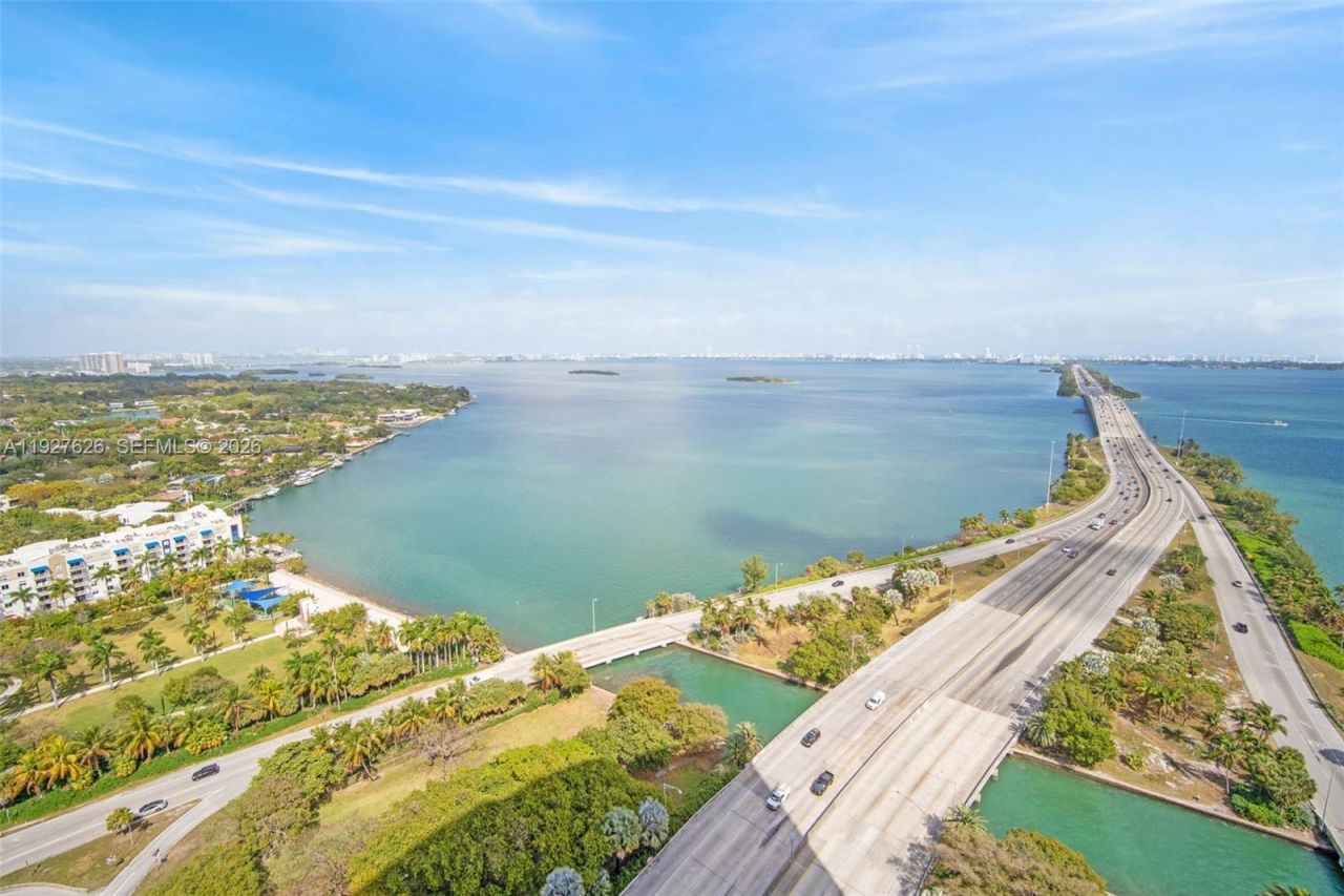 601 NE 36th St, Unit 2707, Miami, FL 33137 Photo