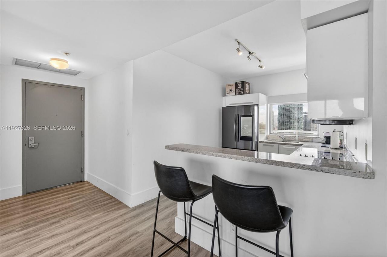 601 NE 36th St, Unit 2707, Miami, FL 33137 Photo