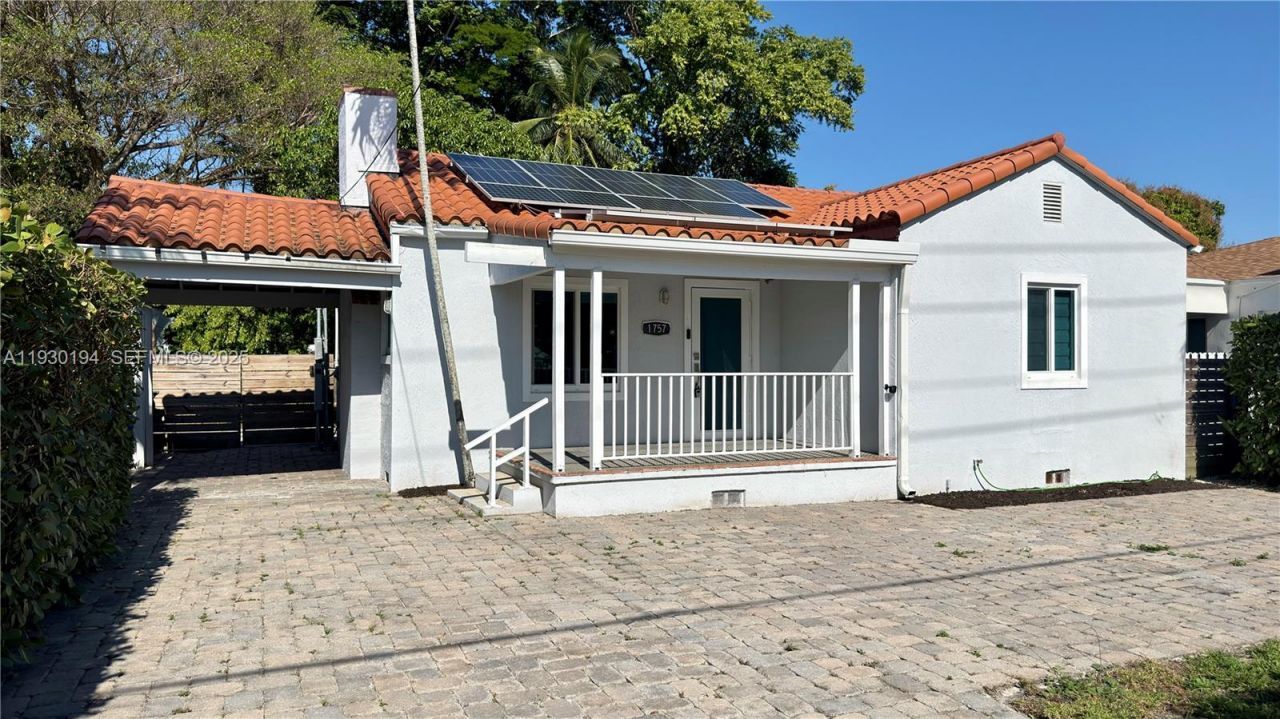 1757 SW 24th Ter, Miami, FL 33145 Photo