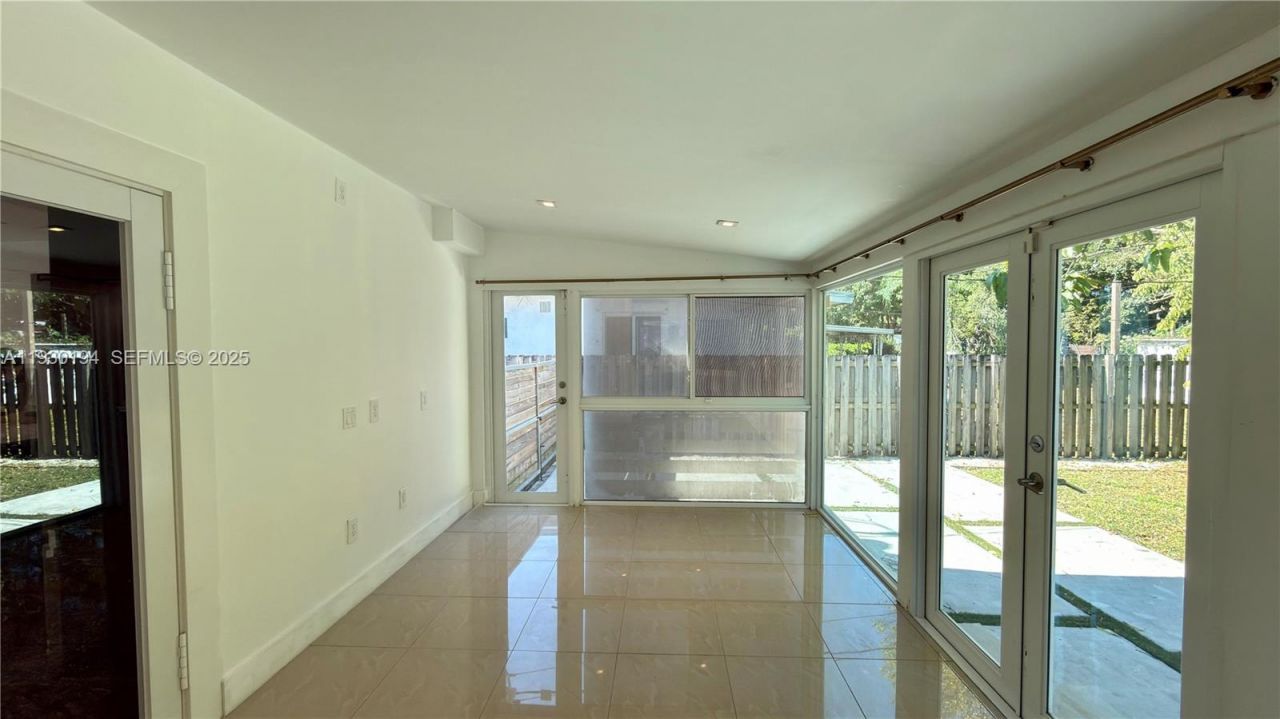 1757 SW 24th Ter, Miami, FL 33145 Photo