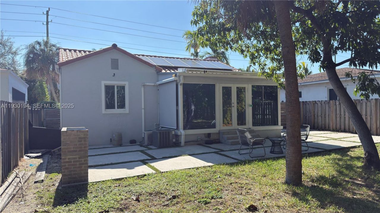 1757 SW 24th Ter, Miami, FL 33145 Photo