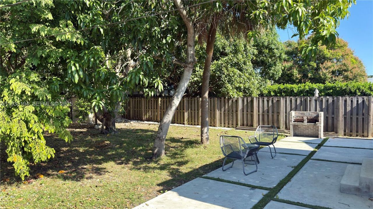 1757 SW 24th Ter, Miami, FL 33145 Photo