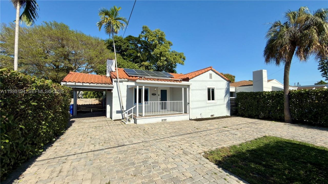 1757 SW 24th Ter, Miami, FL 33145 Photo