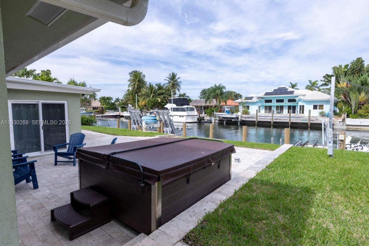 2875 NE 19th St, Pompano Beach, FL 33062 Photo