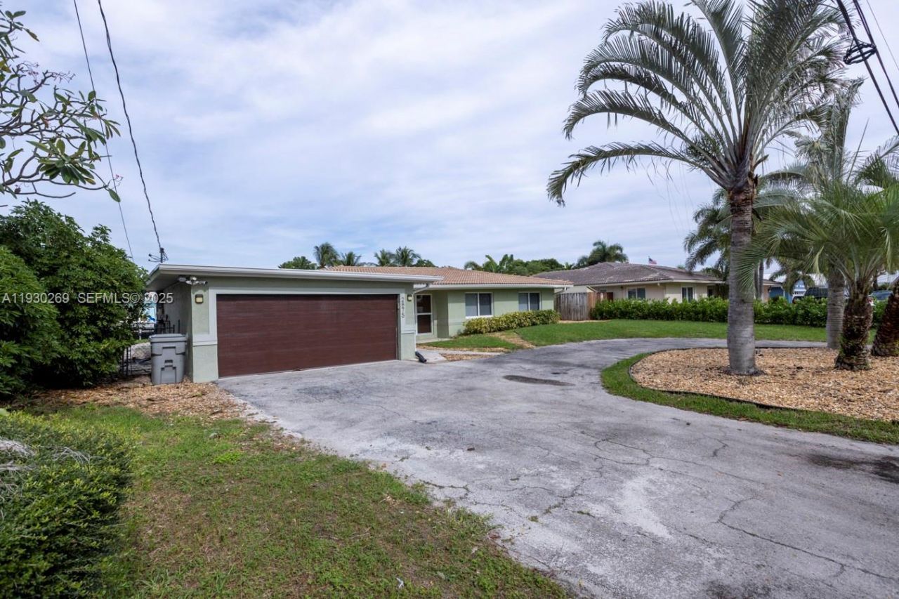 2875 NE 19th St, Pompano Beach, FL 33062 Photo