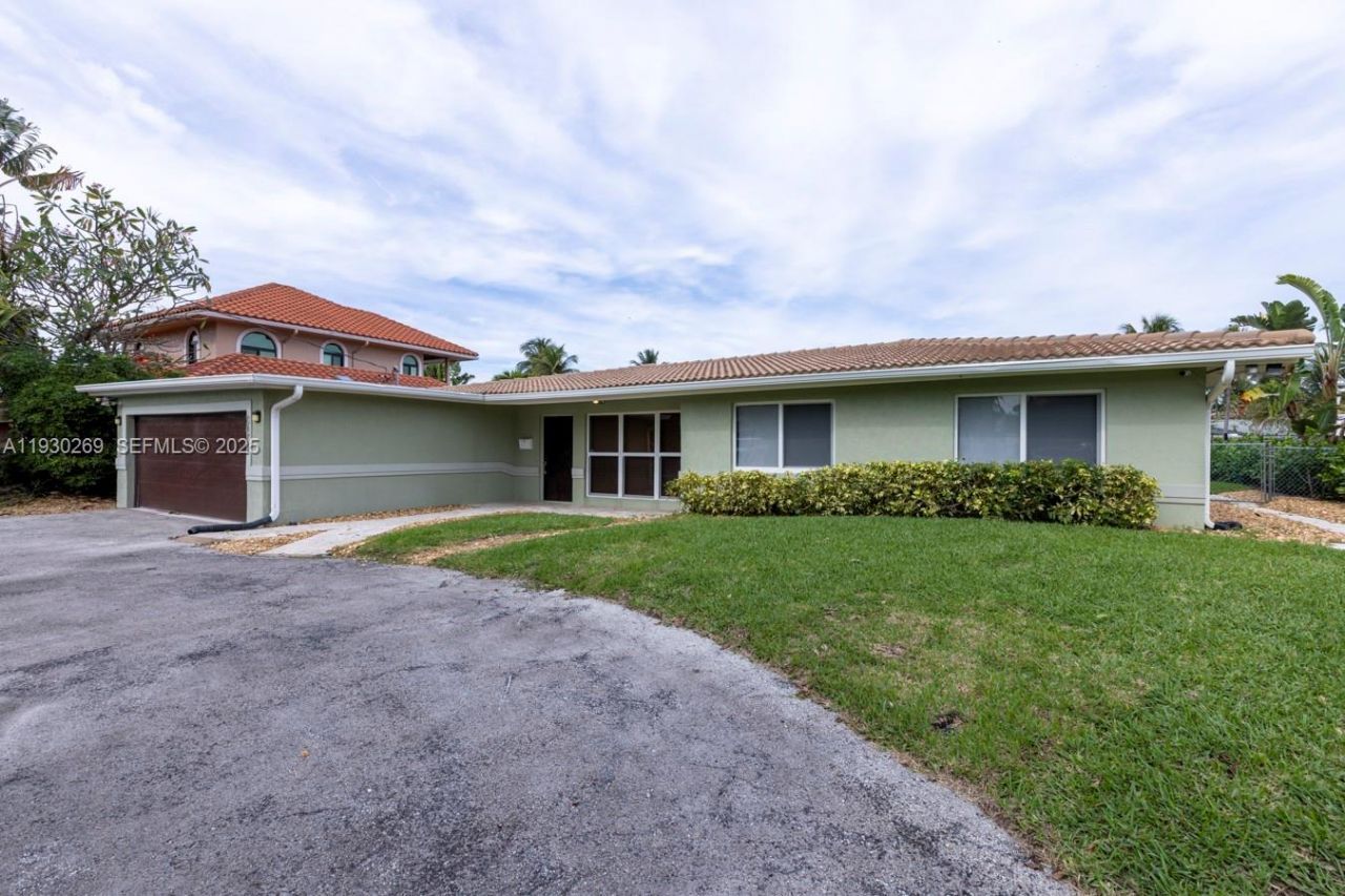 2875 NE 19th St, Pompano Beach, FL 33062 Photo