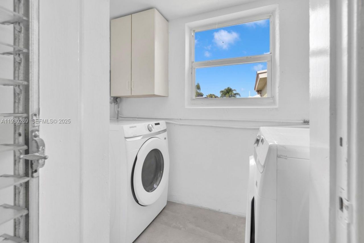 2875 NE 19th St, Pompano Beach, FL 33062 Photo