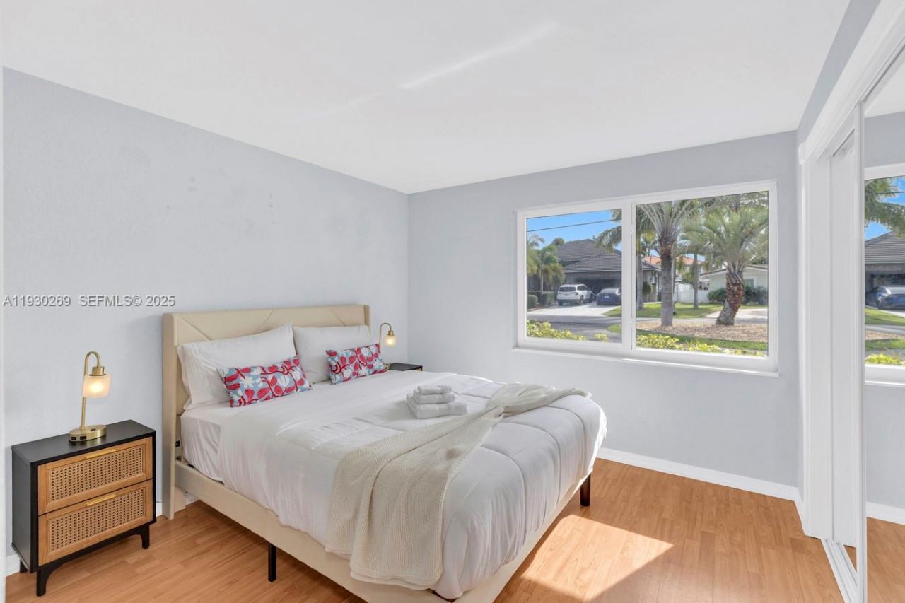 2875 NE 19th St, Pompano Beach, FL 33062 Photo