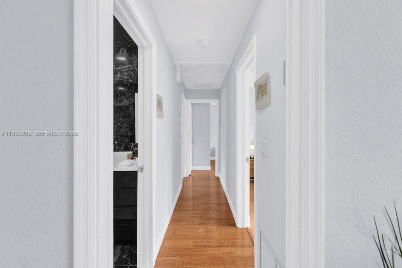 2875 NE 19th St, Pompano Beach, FL 33062 Photo