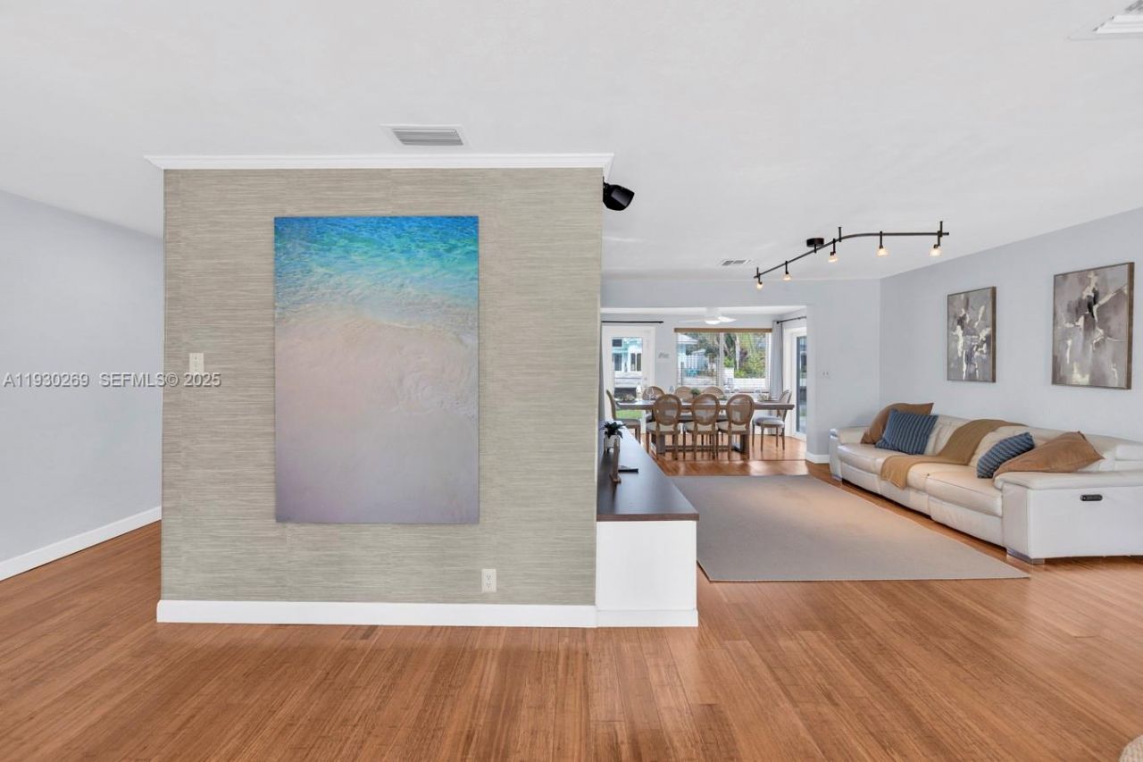 2875 NE 19th St, Pompano Beach, FL 33062 Photo