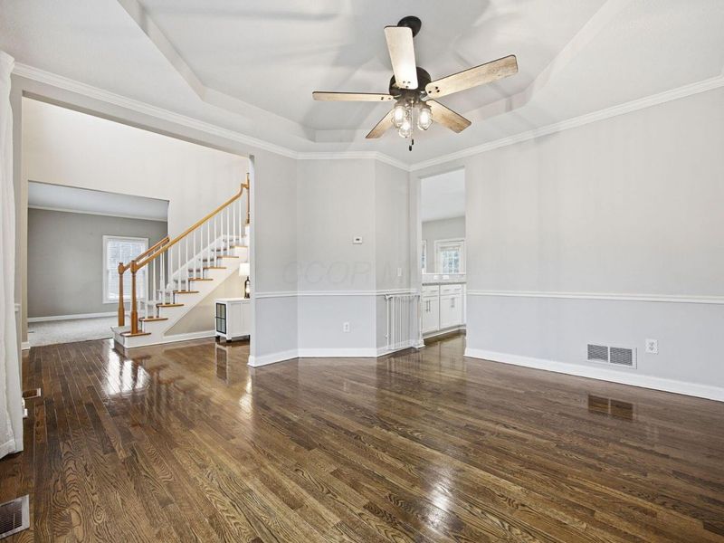 477 Stratshire Lane, Columbus, OH 43230 Photo 10