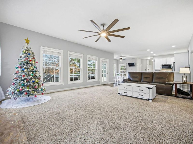 477 Stratshire Lane, Columbus, OH 43230 Photo 15