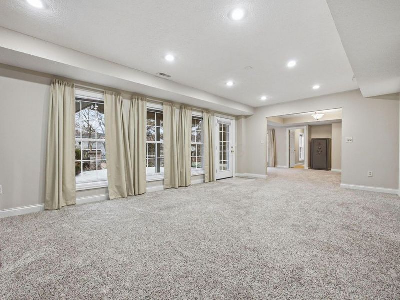 477 Stratshire Lane, Columbus, OH 43230 Photo 57