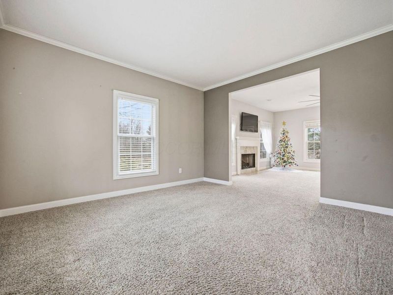 477 Stratshire Lane, Columbus, OH 43230 Photo 9