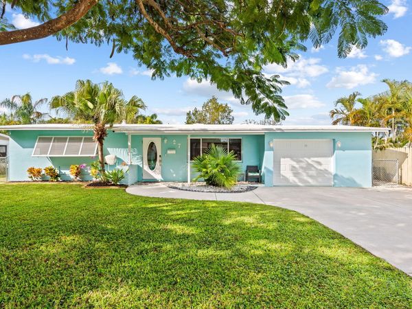 27 NE 16th Avenue, Pompano Beach, FL 33060