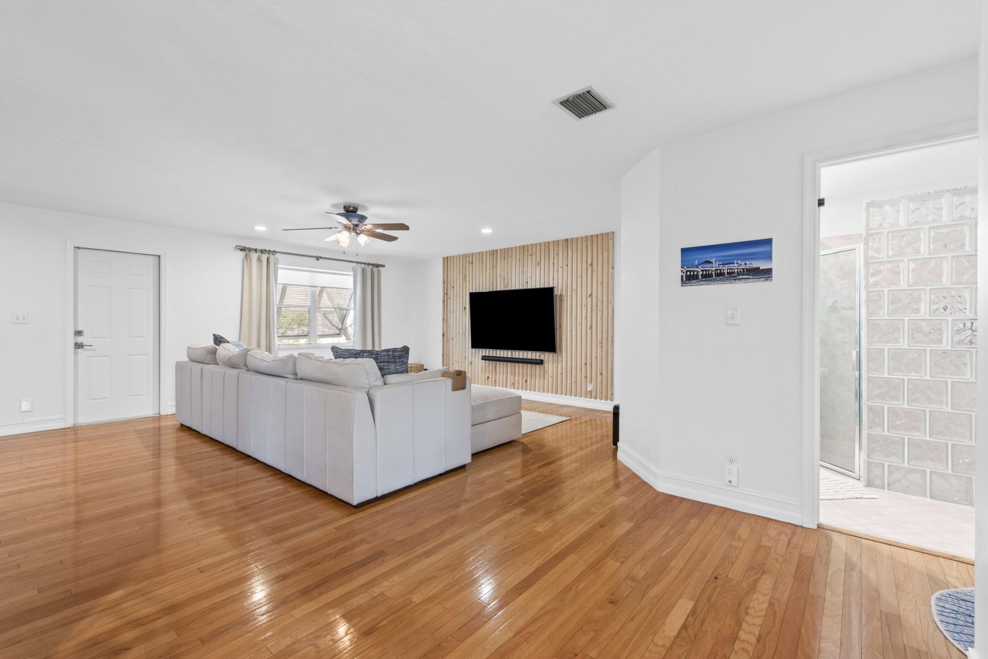 27 NE 16th Avenue, Pompano Beach, FL 33060 Photo