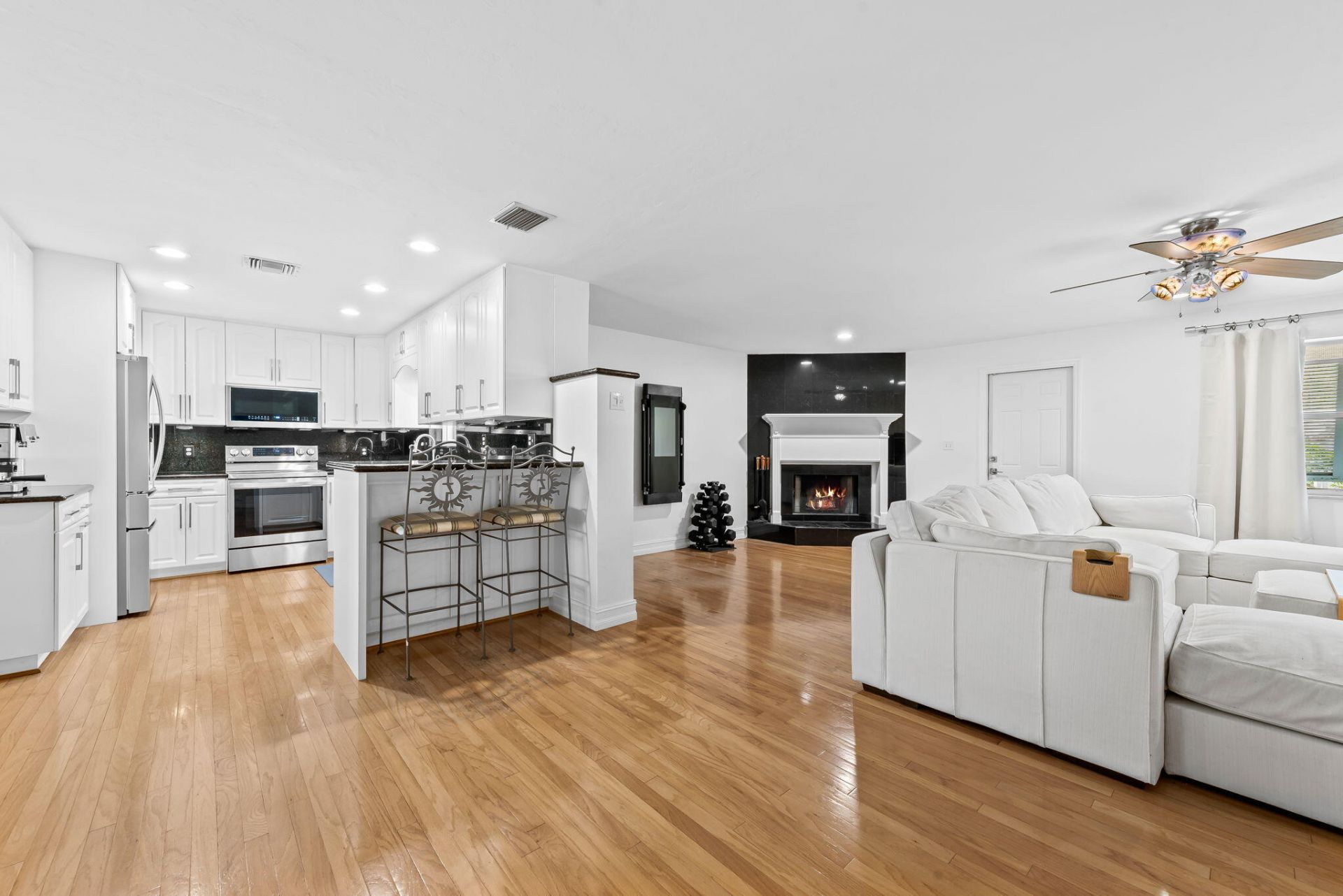 27 NE 16th Avenue, Pompano Beach, FL 33060 Photo