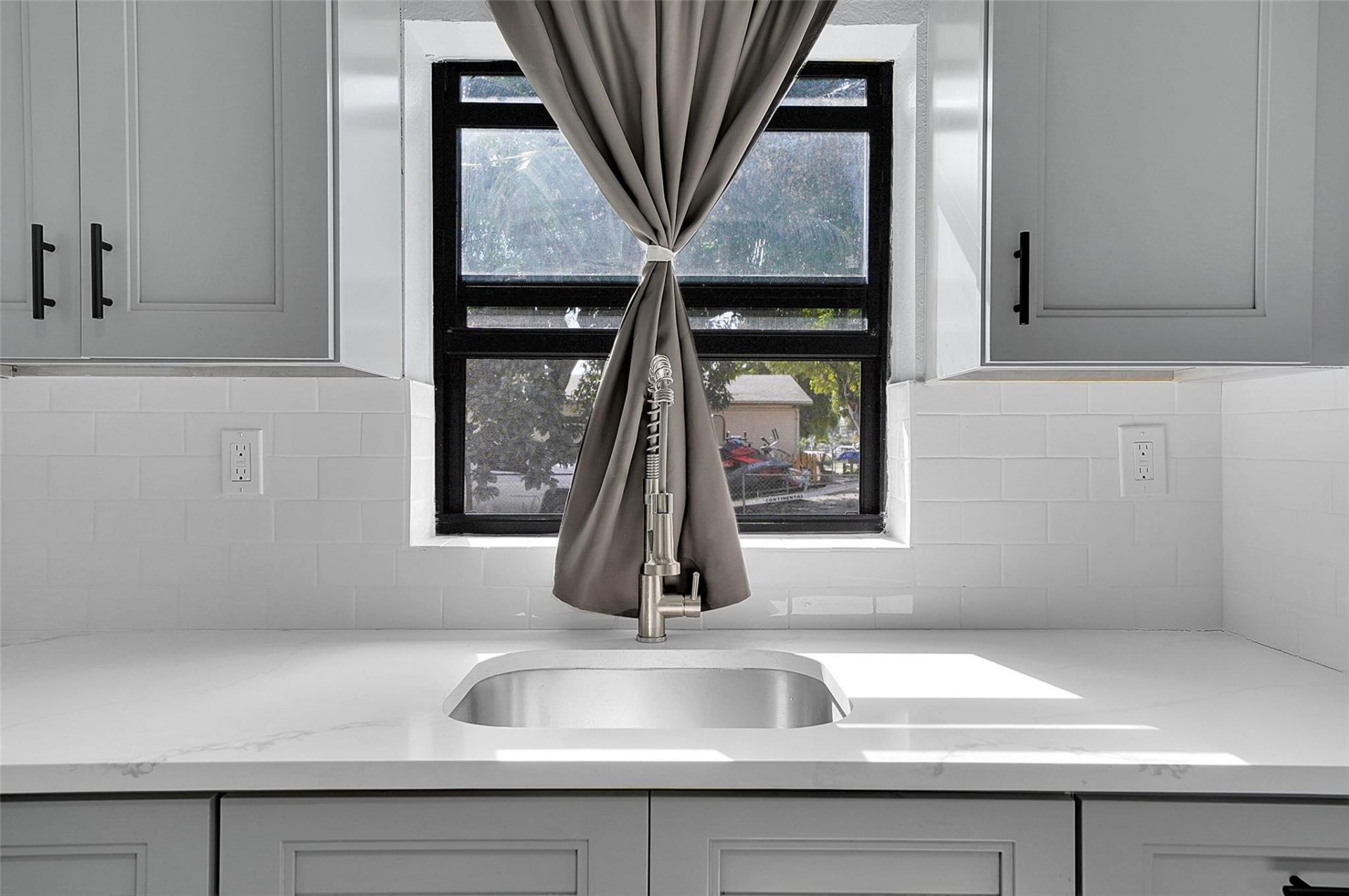 2870 NW 22 Street, Fort Lauderdale, FL 33311 Photo