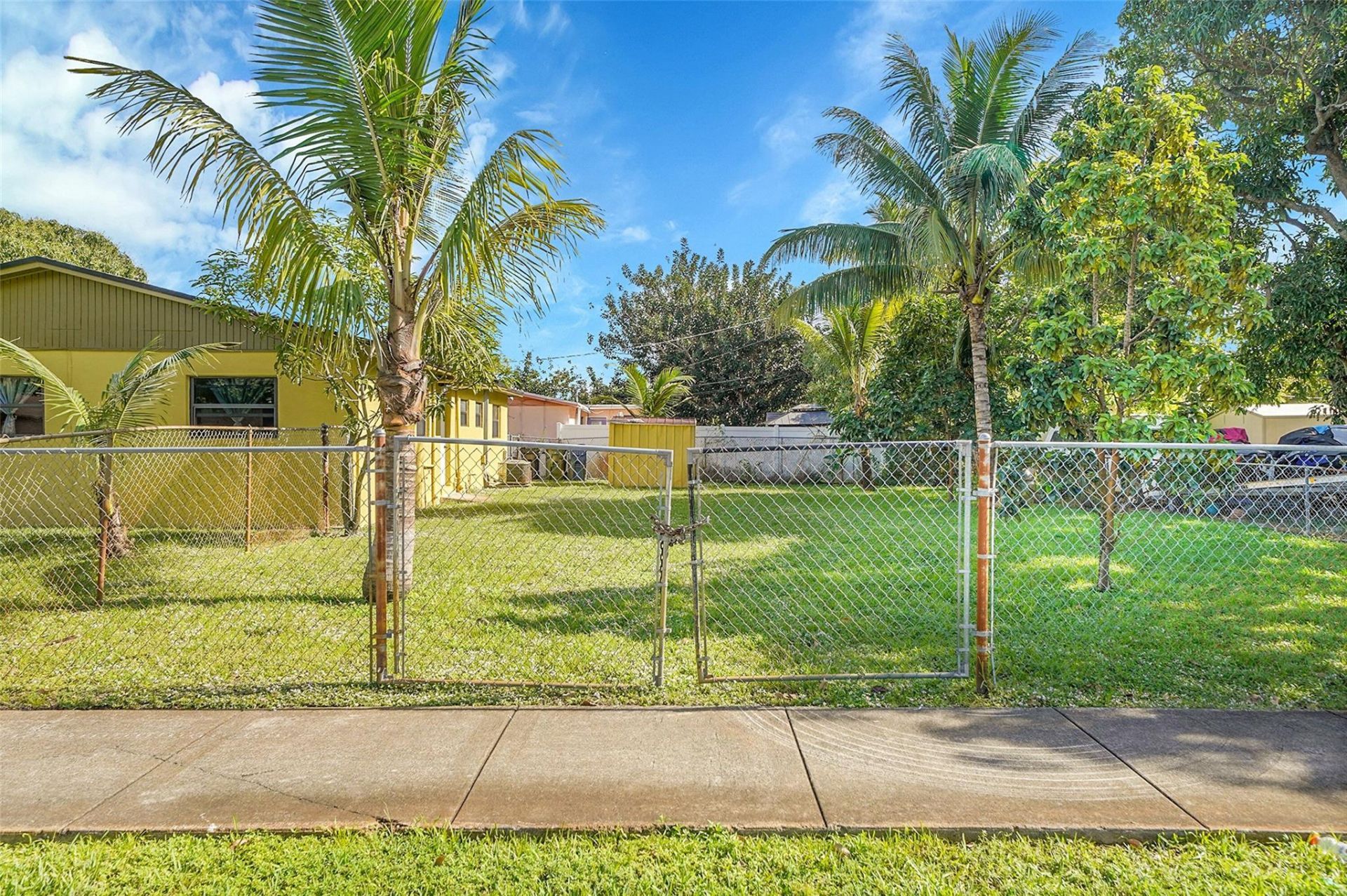 2870 NW 22 Street, Fort Lauderdale, FL 33311 Photo