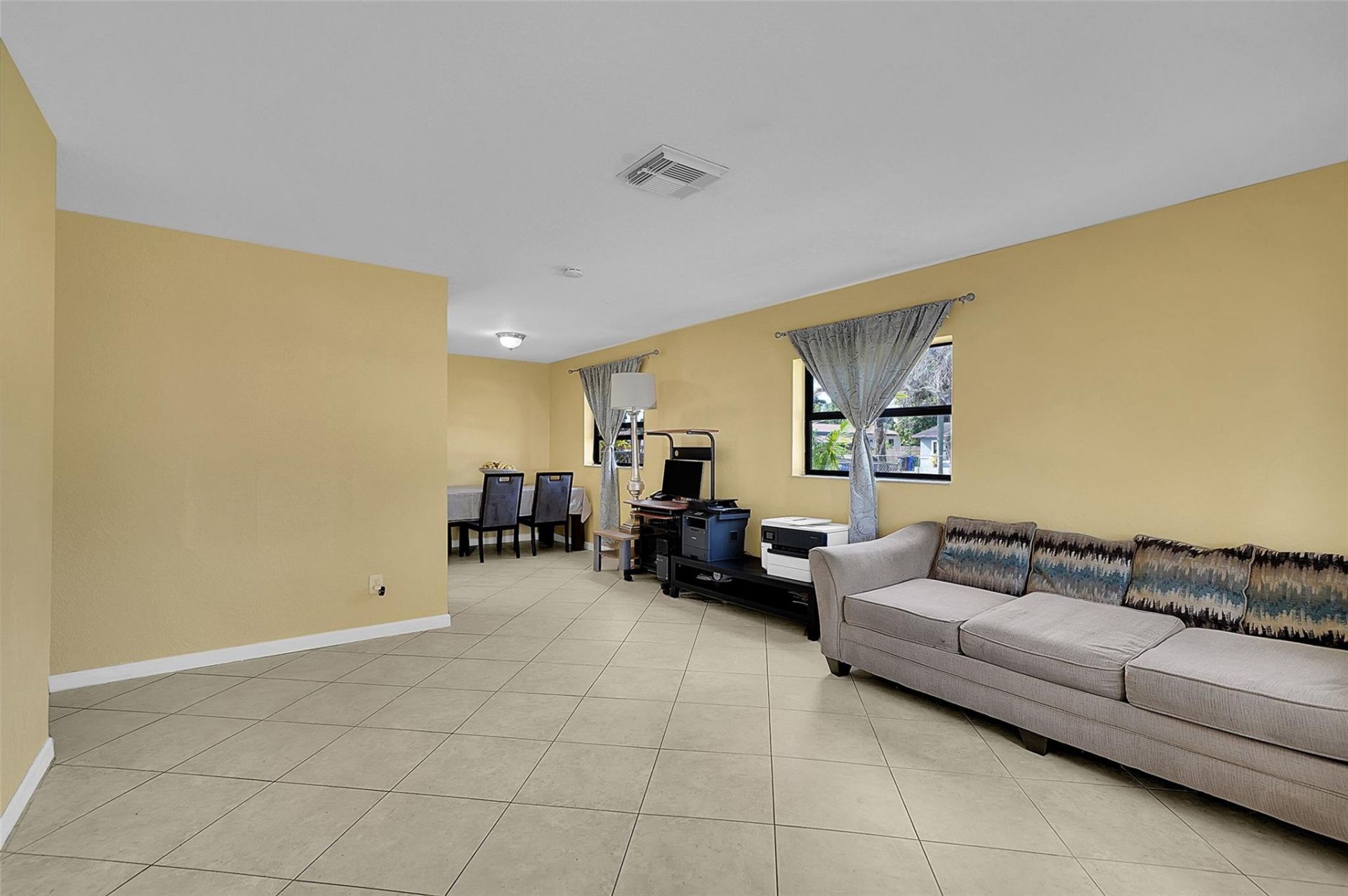 2870 NW 22 Street, Fort Lauderdale, FL 33311 Photo