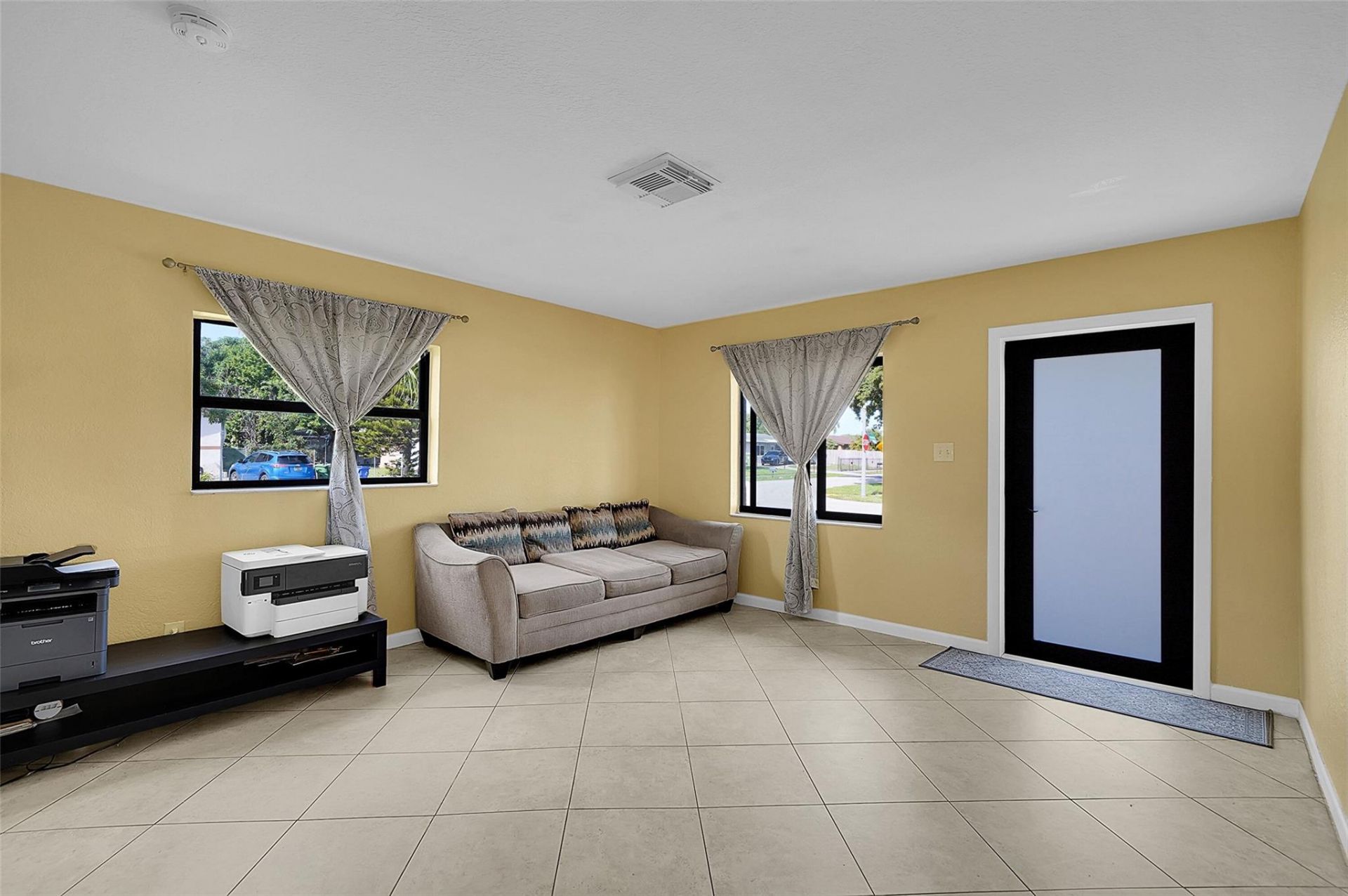 2870 NW 22 Street, Fort Lauderdale, FL 33311 Photo