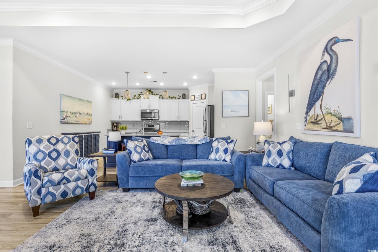 1027 Cascade Loop Photo 10