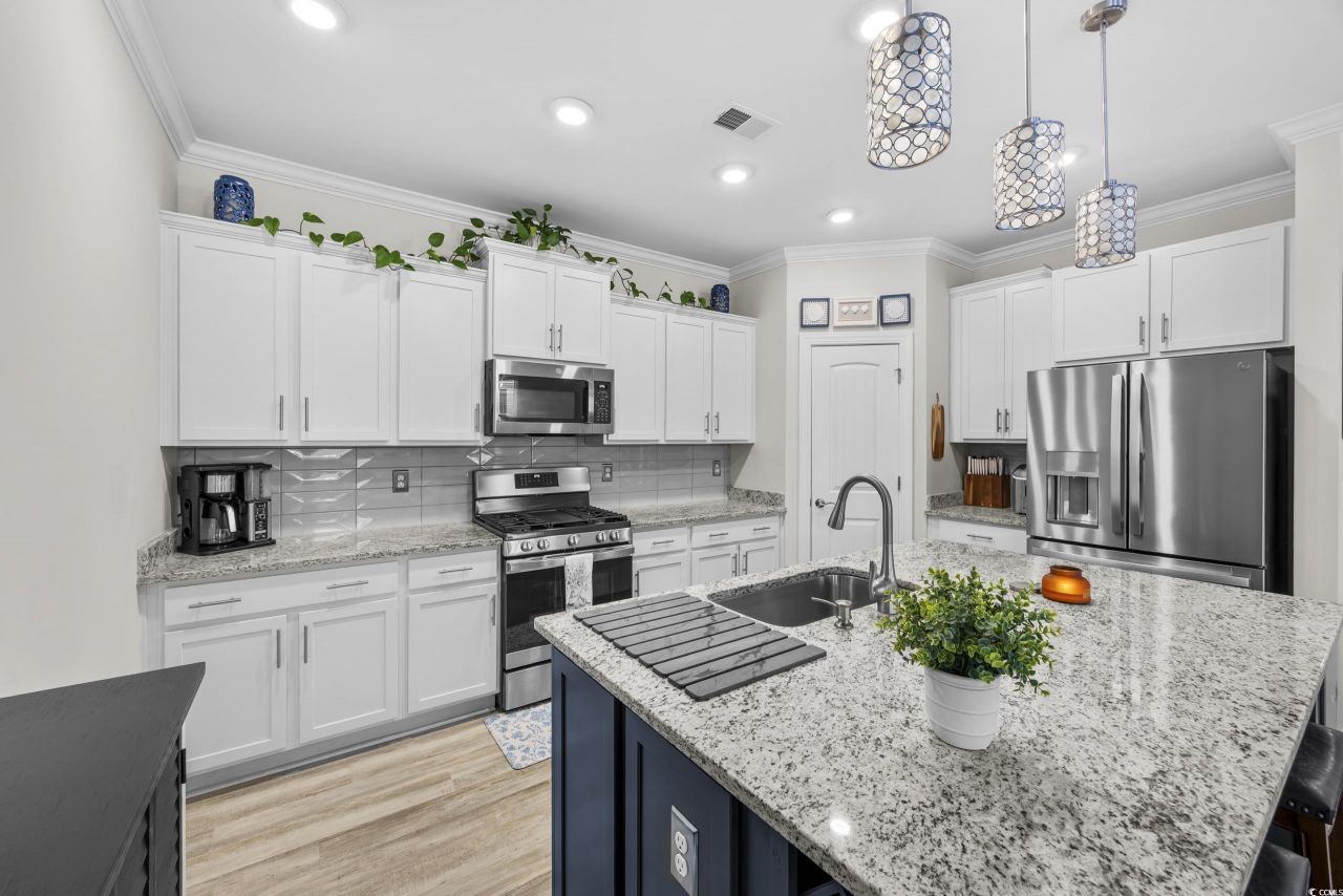 1027 Cascade Loop Photo 16