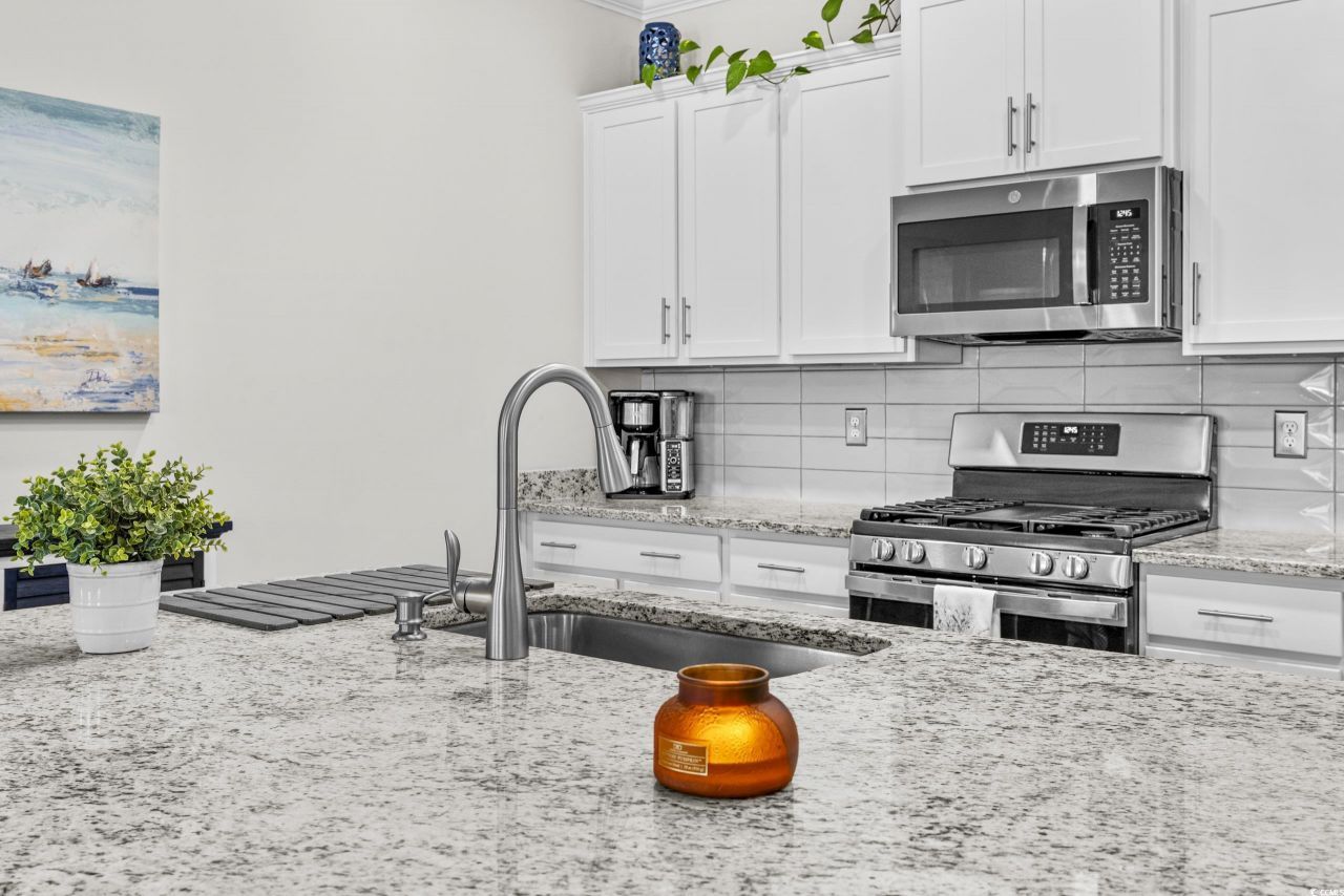 1027 Cascade Loop Photo 17