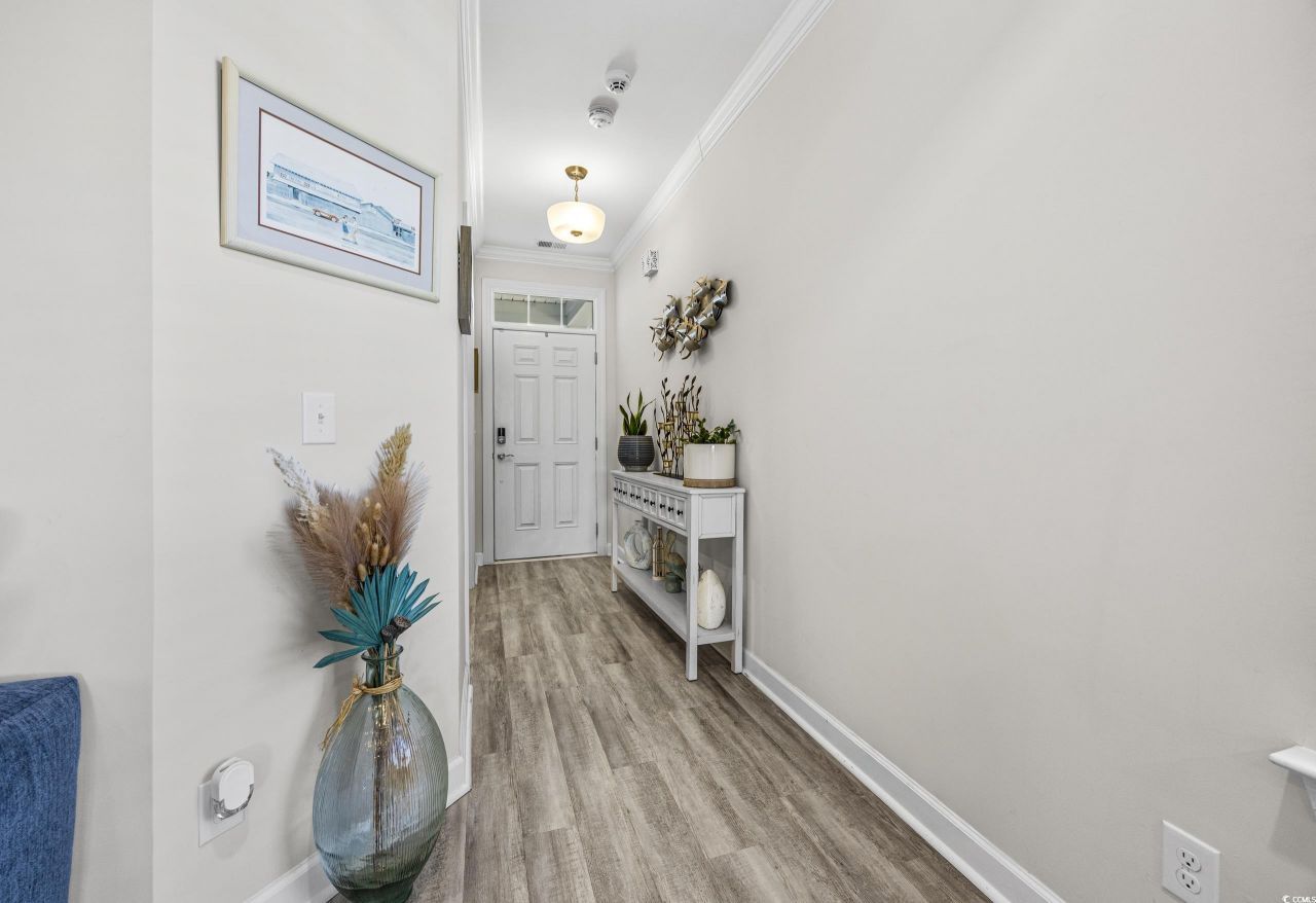 1027 Cascade Loop Photo 4