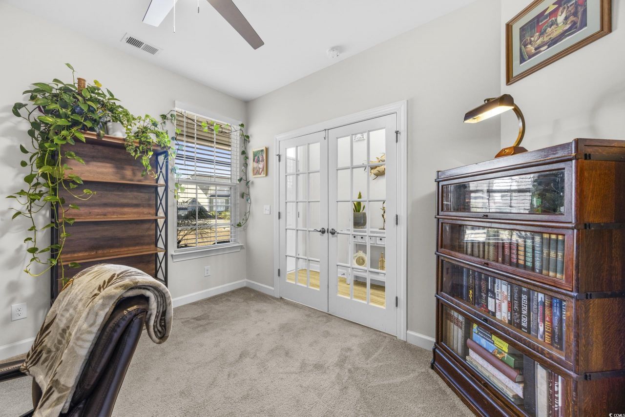 1027 Cascade Loop Photo 7