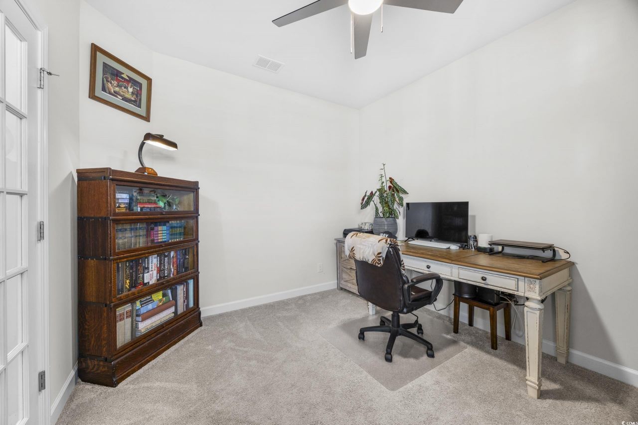 1027 Cascade Loop Photo 8