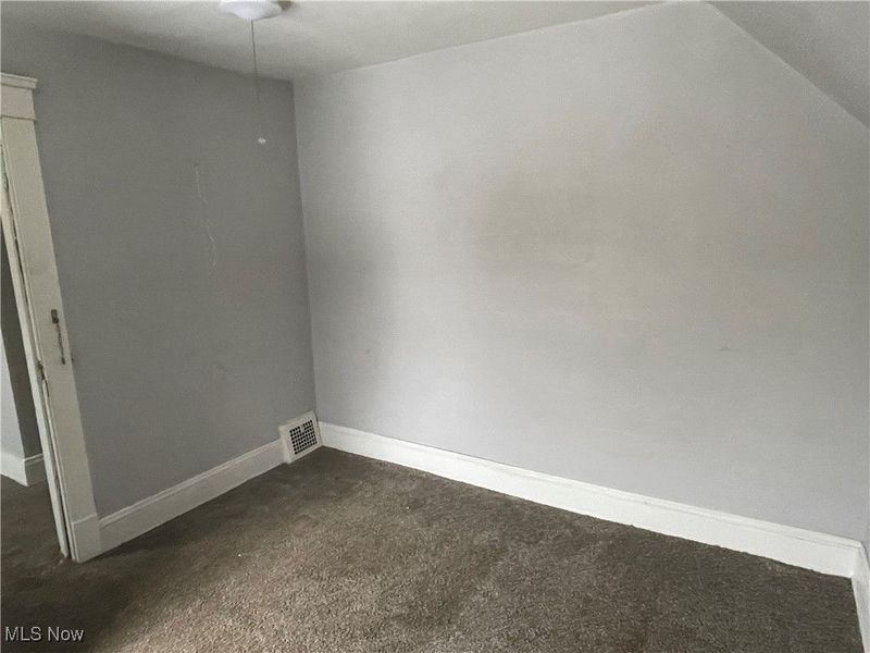 3486 E 105th Street, Cleveland, OH 44104 Photo 15