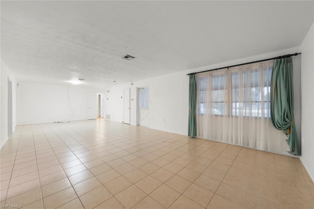 2285 Sunrise Blvd, Fort Myers, FL 33907 Photo