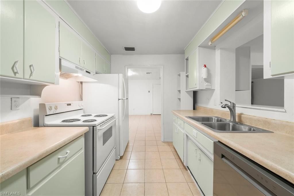 2285 Sunrise Blvd, Fort Myers, FL 33907 Photo