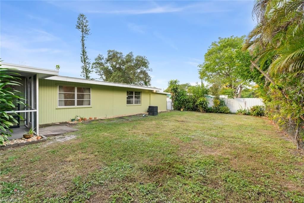 2285 Sunrise Blvd, Fort Myers, FL 33907 Photo
