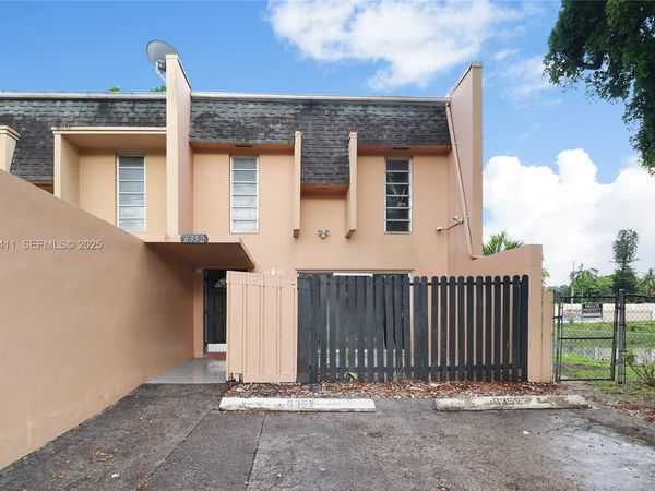 6352 Boulevard Of Champions, Unit 1, North Lauderdale, FL 33068