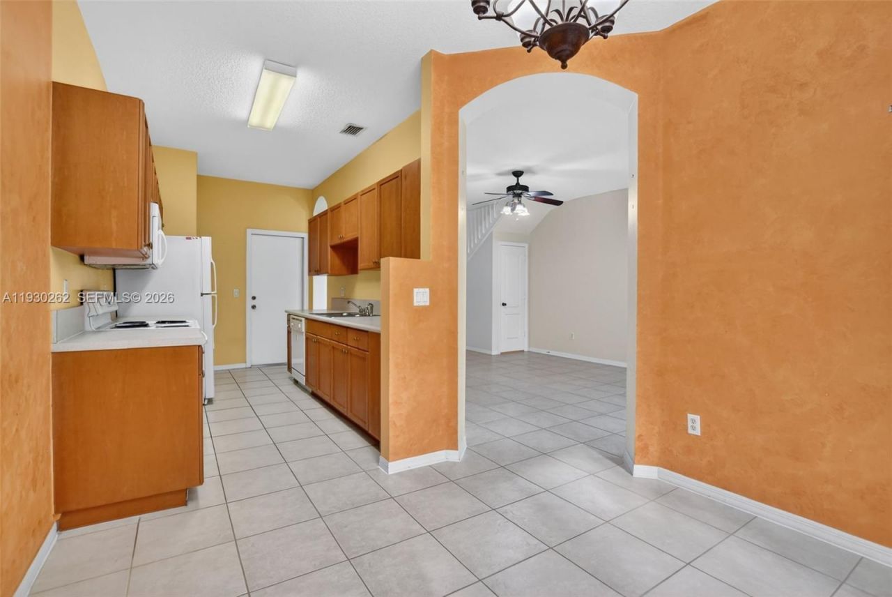 445 Rainbow Springs Ter, Royal Palm Beach, FL 33411 Photo