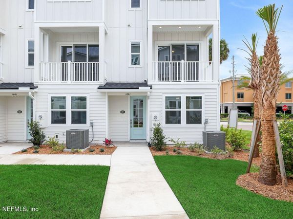 1091 1ST Avenue N, Jacksonville Beach, FL 32250