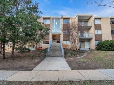 2910 KINGS CHAPEL ROAD, Unit 5, FALLS CHURCH, VA 22042