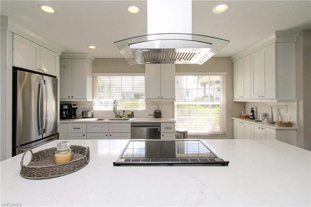 1353 Pelican Ave, Naples, FL 34102 Photo