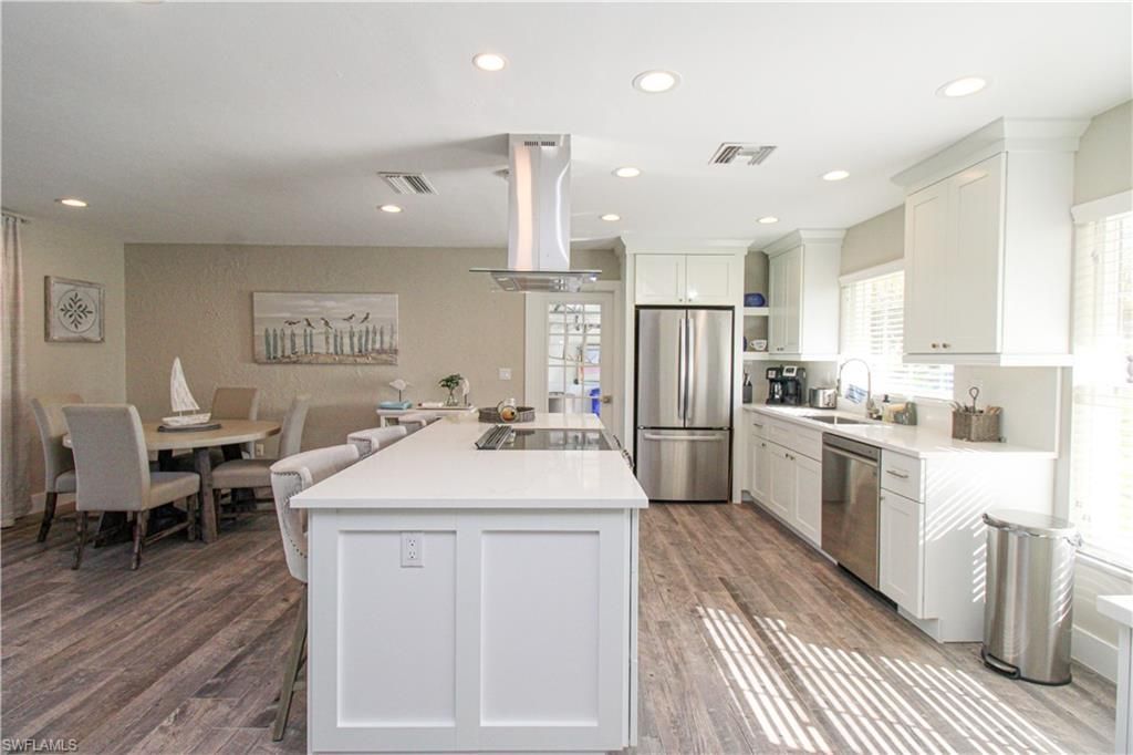 1353 Pelican Ave, Naples, FL 34102 Photo