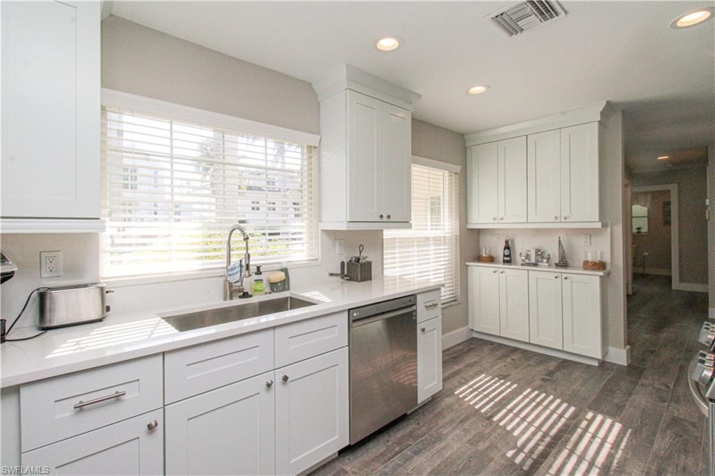 1353 Pelican Ave, Naples, FL 34102 Photo