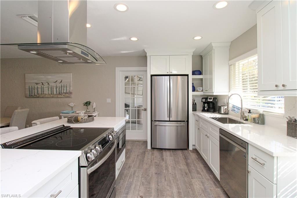 1353 Pelican Ave, Naples, FL 34102 Photo